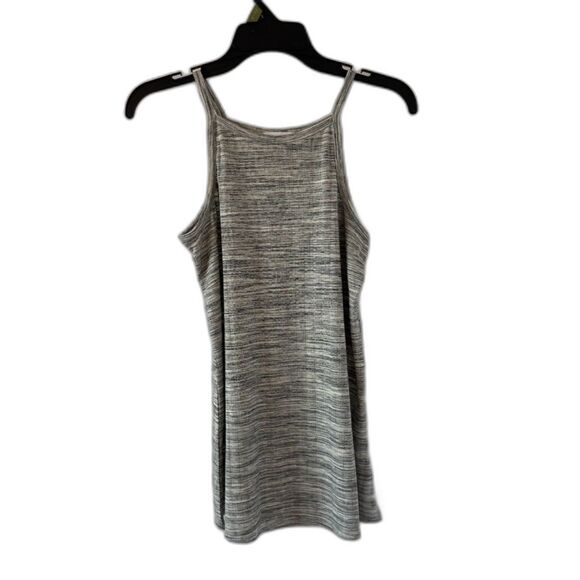 NWT Olive & Oak Tank - Picture 1 of 3